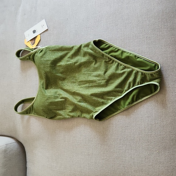 NWT- FE Noel One Piece Bathing Suit - Picture 4 of 13